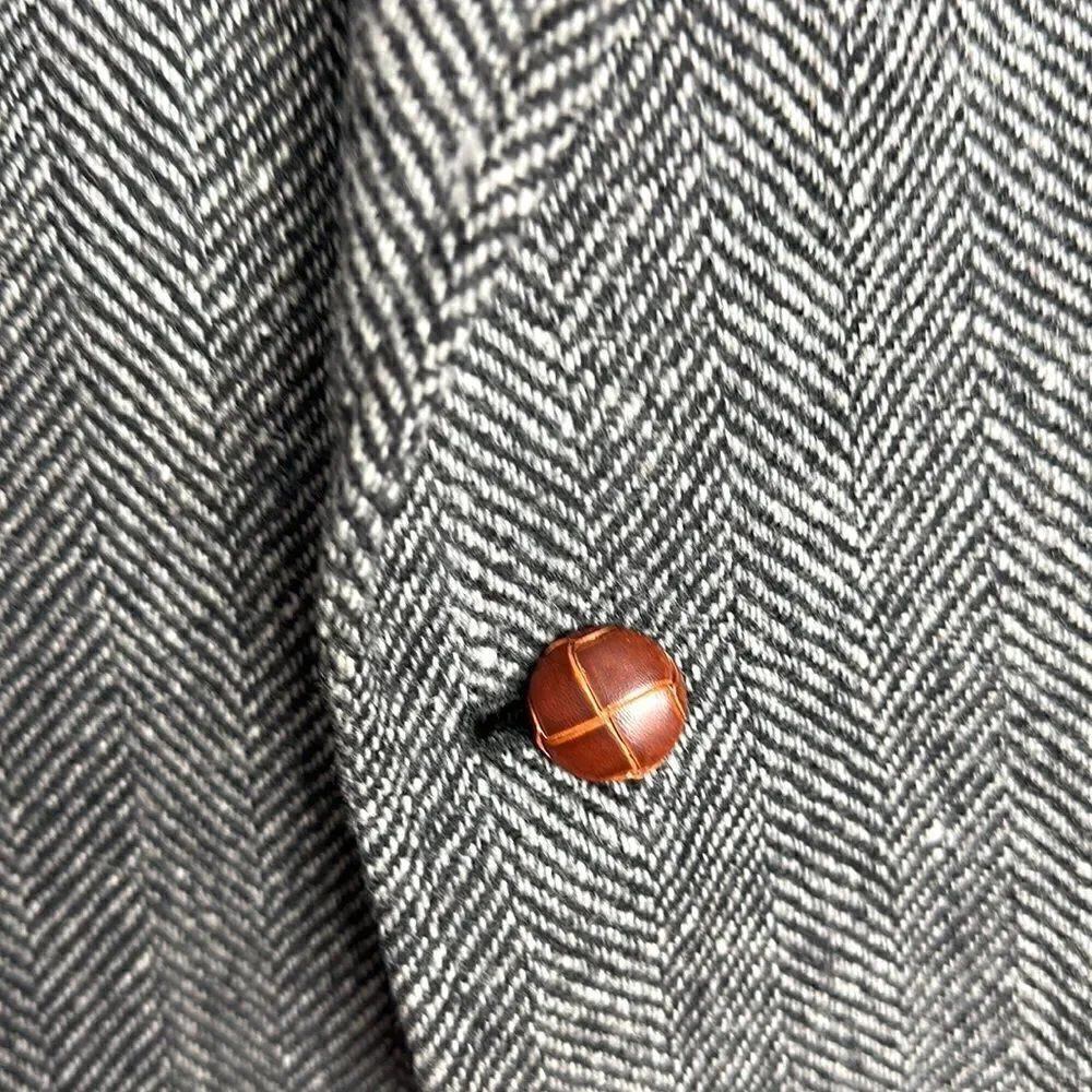 Christopher Brooks Gray Wool Two-Button Single Vent Herringbone Sport Coat 42R